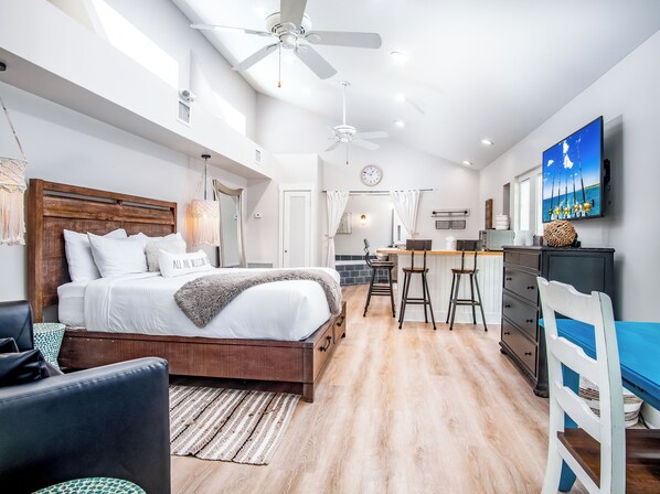 Palm Suite has King Bed