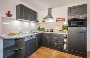 Ferienwohnung Rosengarten 50qm für max. 2 Personen-Küche