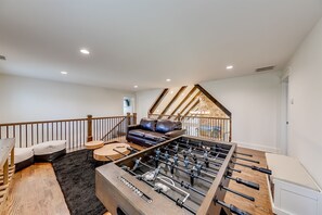Upper level game area & seating
