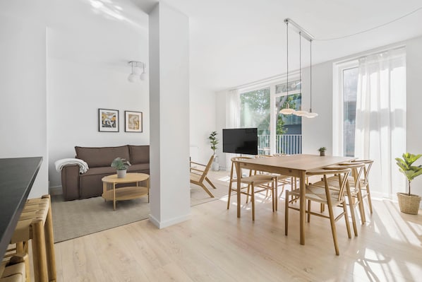 Living and dining area
