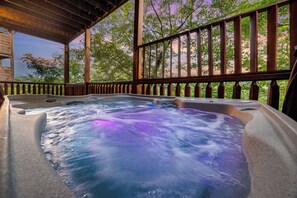 Bain à remous extérieur