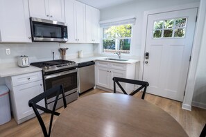 Entrance | Kitchen | Dining