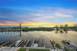 Fire-Sky Penthouse by Siesta Key Luxury Rental Properties (7)