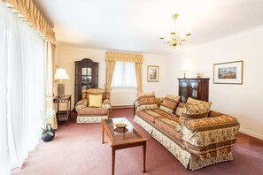 Hedgehope, Bamburgh - Host & Stay