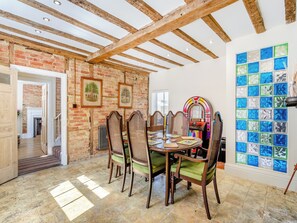 Dining Area | Cathedral View Farmhouse, Ely