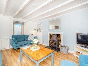 Living room | Emerald Cottage, Burghead