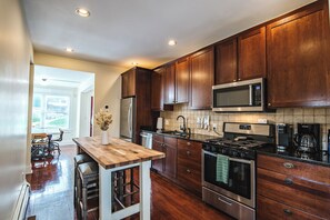 Kitchen (1)