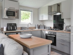 Kitchen | Pond’s View, Sewerby