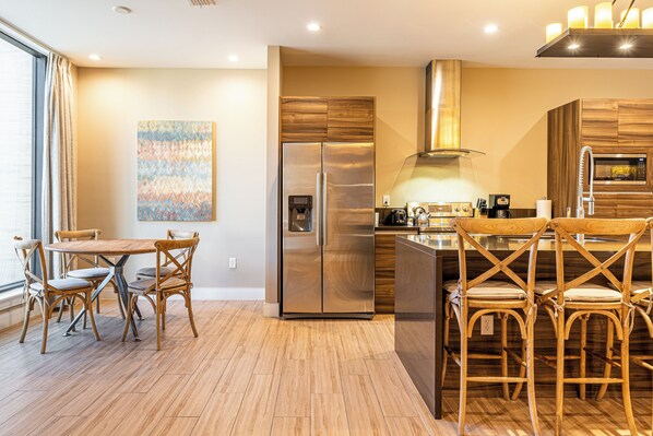 Private kitchen