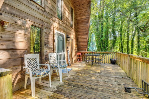 Lavonia Vacation Rental | 3BR | 2BA | Stairs Required | 1,523 Sq Ft
