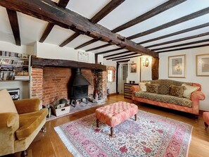 Living room | Mulberry CottageCasa Bonita, Shalbourne, near Marlborough