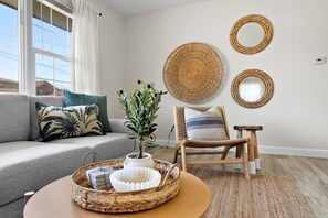 Modern Comforts, City Views in Prime Location San Diego by Rather Be Properties