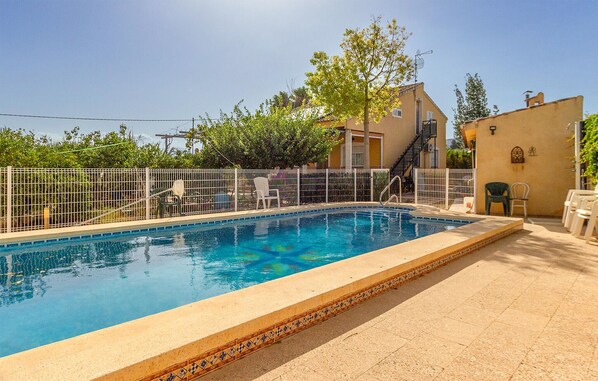 pool