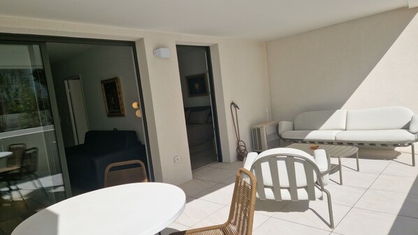 73d2fcb7-5019-4098-8624-d533367c415a
