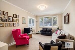 Lounge (plenty of seats for guests)