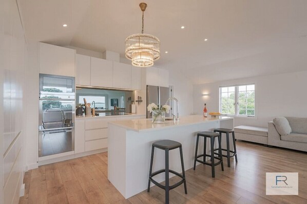 Modern, beautifully appointed kitchen