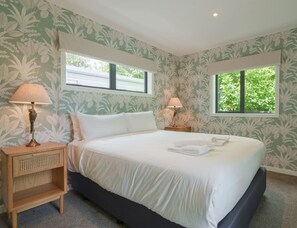 Downstairs Queen bedroom with double wardrobe.