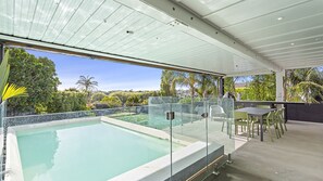 Lovely pool with Outdoor dining table