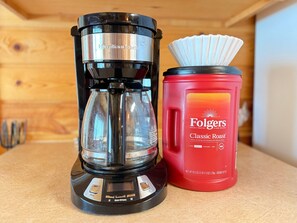 Kaffee und/oder Kaffeemaschine