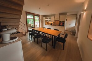 Kitchen and dining area