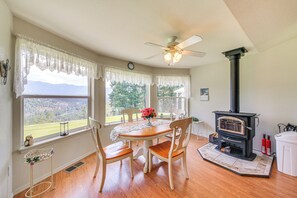 Breakfast Nook | Main Level | Multi-Level Home
