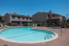 Community pool + hot tub