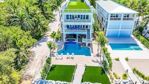 Ocean Front Home with Pool and Putting Green (25 of 25)