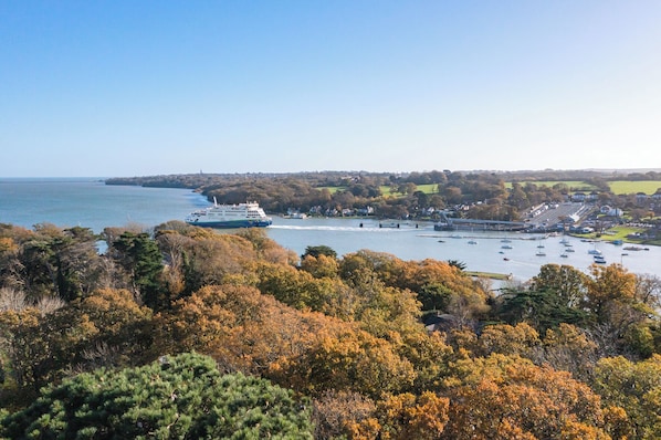 Fishbourne Ferry Terminal is just a few minutes' drive away