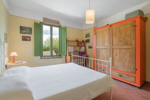 Autumn, Bedroom, Spring, Summer