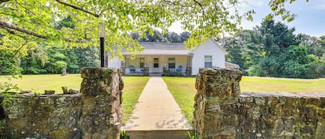Sewanee Vacation Rental | 2BR | 2BA | 1,500 Sq Ft | 2 Steps to Enter