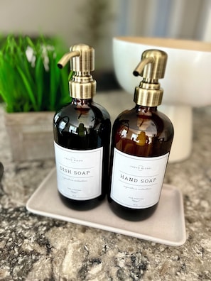 Bathroom amenities