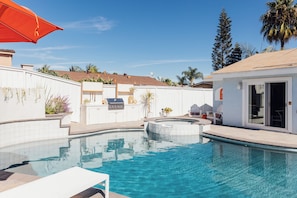 Outdoor Oasis: Summer evening BBQ's are the best poolside after a day of exploring nearby attractions like Legoland, San Diego Zoo, Sea World, La Jolla Caves...and more!