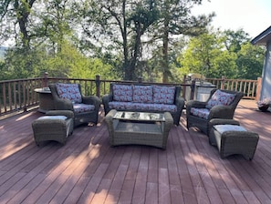 Back patio seating area. Great for star gazing or an open-air lunch!