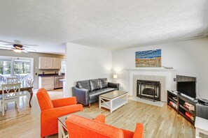 Living Room | Smart TV w/ Netflix & Amazon | Main Level