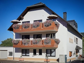 Gäste- und Weinhaus Haus Schatzgarten