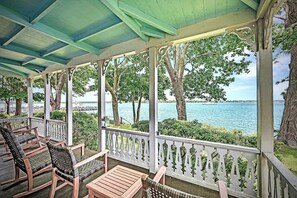 Rocking chair porch facing West