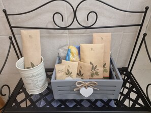 Bathroom amenities