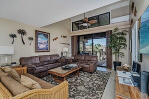 Spacious and bright living space.
