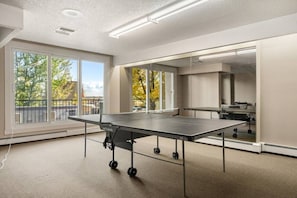 Spielezimmer