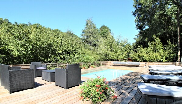 THE HEATED POOL IMAGE 2