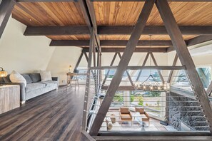 Loft/Bedroom 4