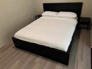 Open Bedroom with Queen Bed