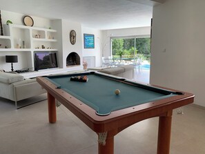 Game room