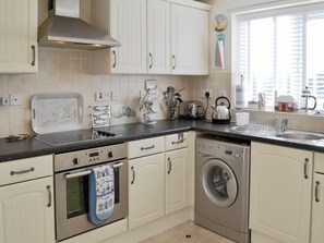 Well equipped kitchen | Tee View - Tee View and Sea Shore, Seahouses