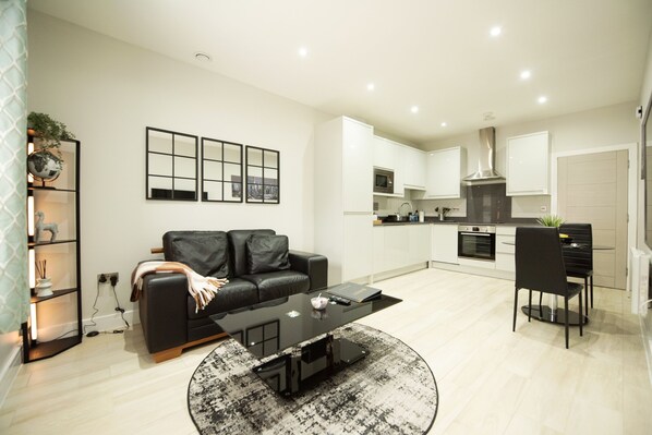 Living/Dining Room/Kitchen