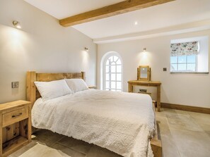 Double bedroom | Ty Canol - Pen Isa&rsquo;r Llan, Bala