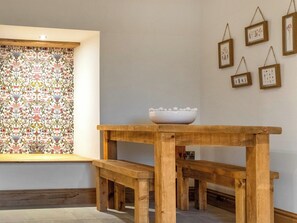 Dining Area | Ty Canol - Pen Isa&rsquo;r Llan, Bala