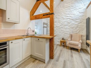 Kitchen | Ty Top - Pen Isa’r Llan, Bala