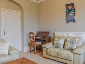 Living room/dining room | Lakeland Villa, Bowness-on-Windermere