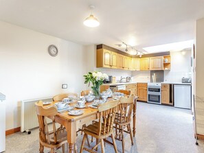 Kitchen/diner | Bunloit Holidays- Wester Bunloit - Bunloit Holidays, Drumnadrochit